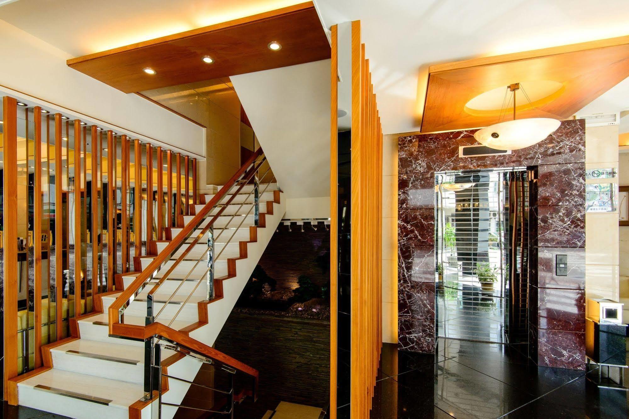 Kao Yuan Hotel - Zhong Shan Тайджун Екстериор снимка