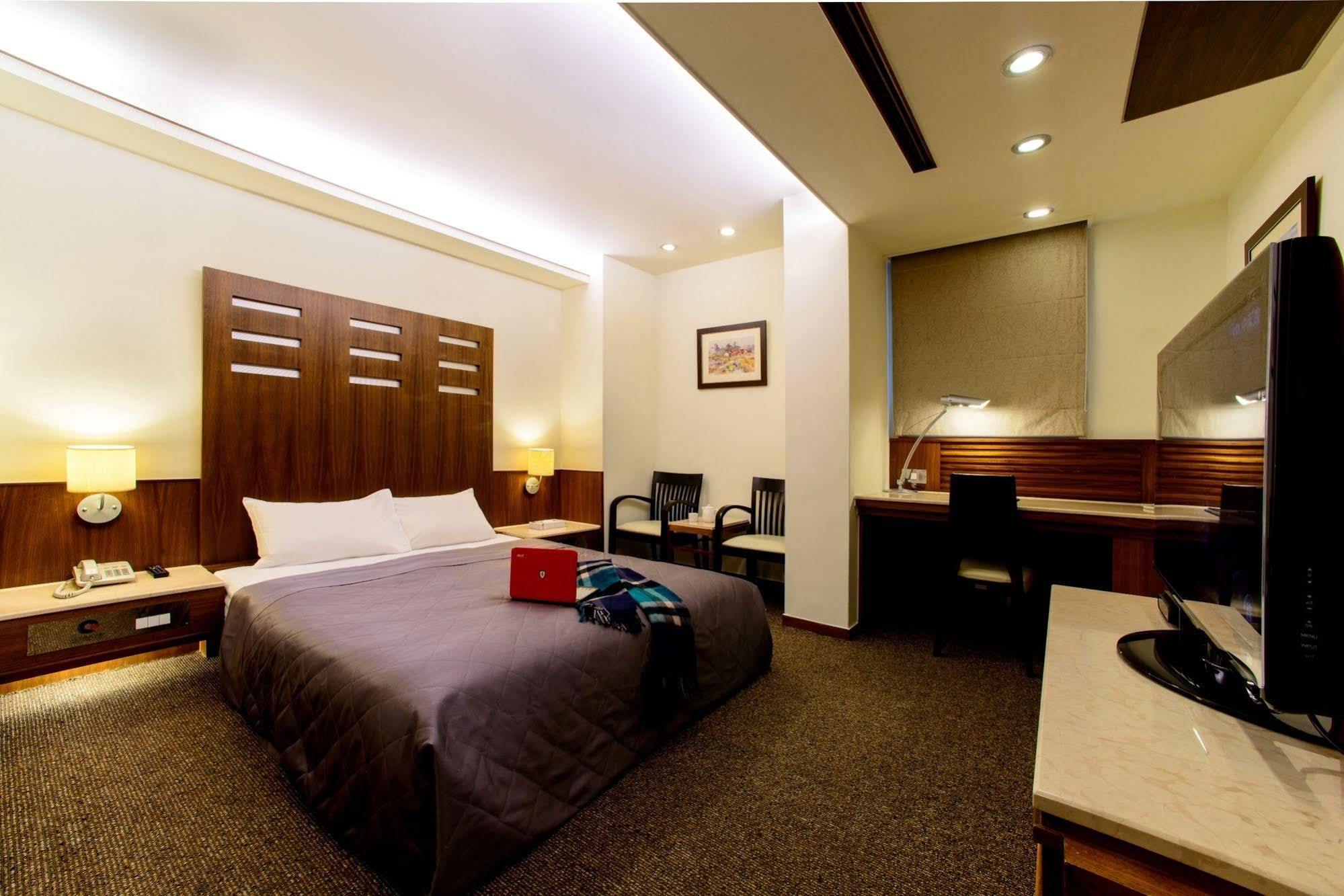 Kao Yuan Hotel - Zhong Shan Тайджун Екстериор снимка