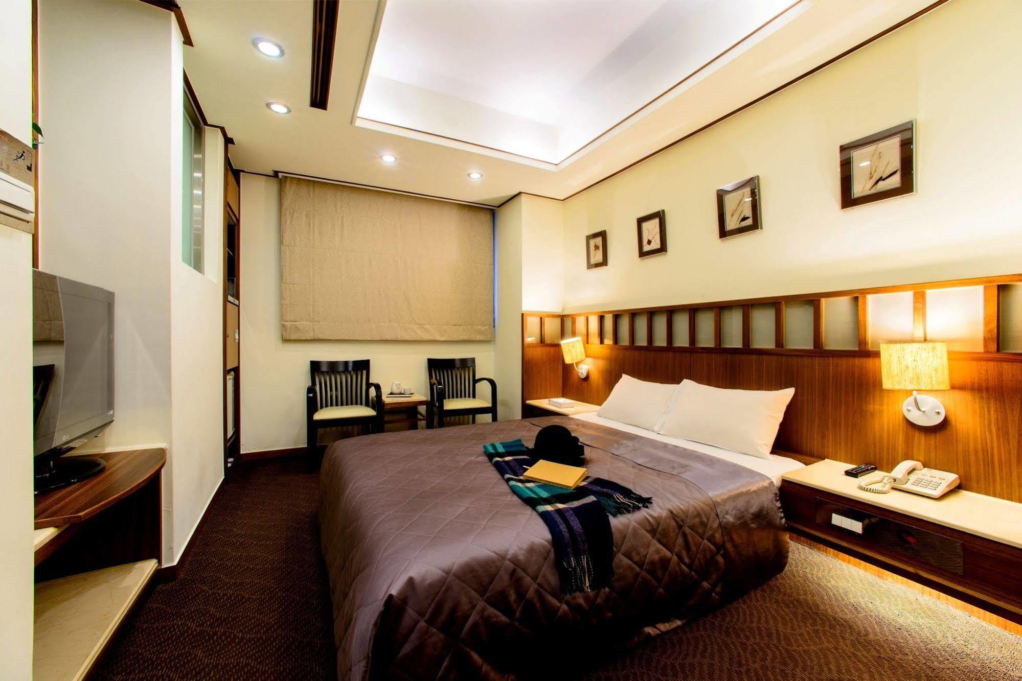Kao Yuan Hotel - Zhong Shan Тайджун Екстериор снимка